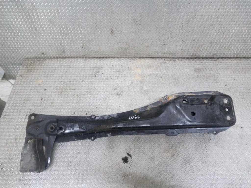 Belka przednia (sanki) – Toyota Corolla Verso AR10 (2004-2009)