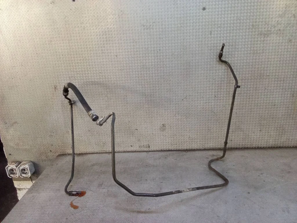 Power steering hose/pipe/line