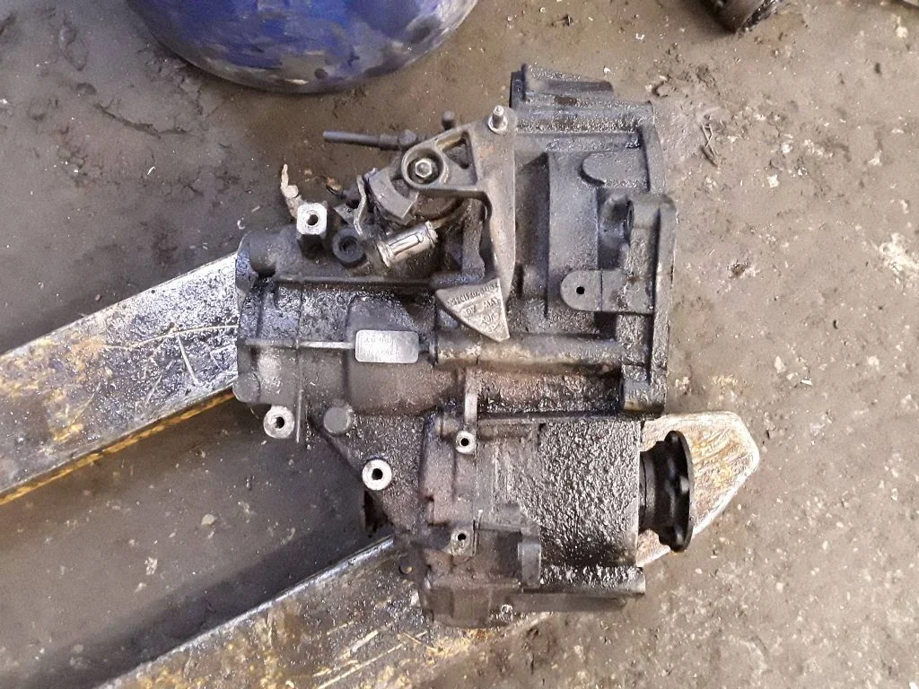 Manual 6 speed gearbox