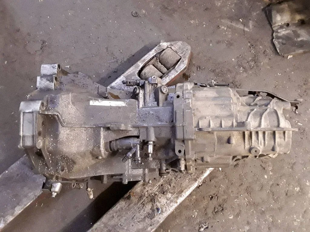 Manual 6 speed gearbox