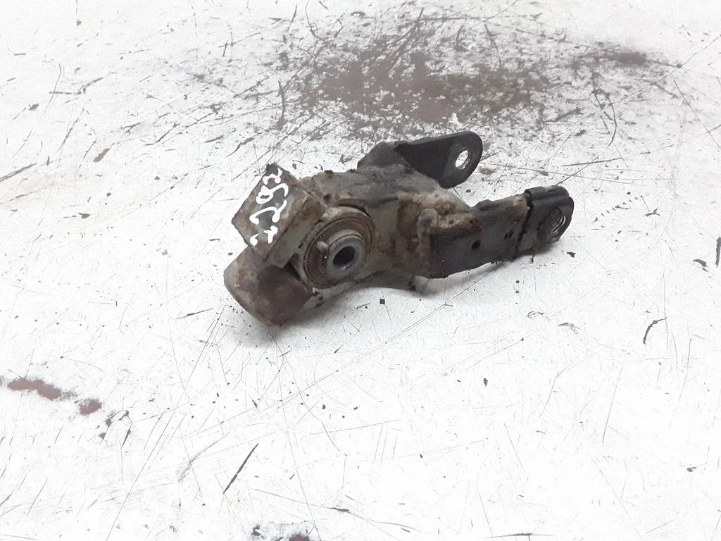 Gearbox mounting bracket – Citroen C4 I (2004-2010)