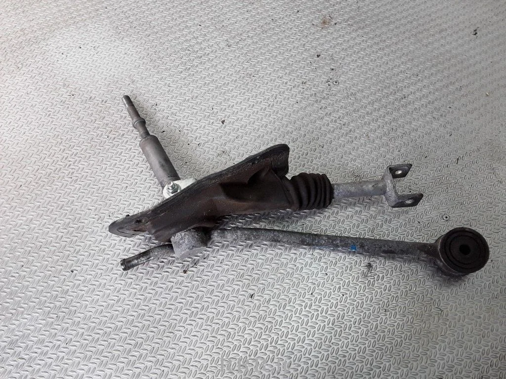 Gear shift lever