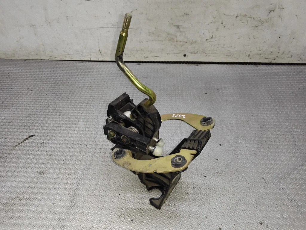 Gear selector mechanism 54000S5S0030