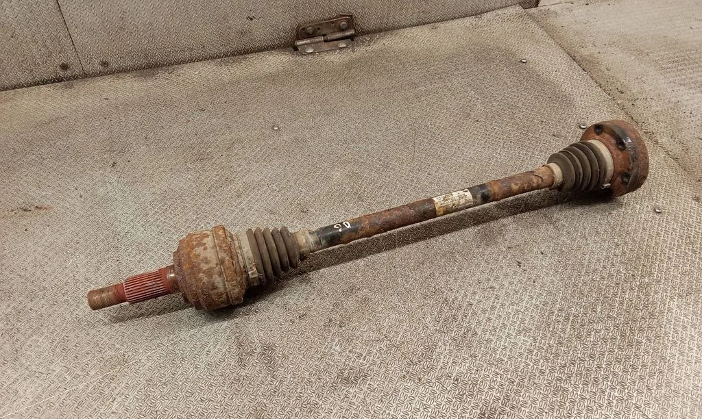 Rear driveshaft 7L0501201B