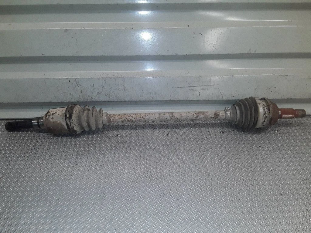 Rear driveshaft – right