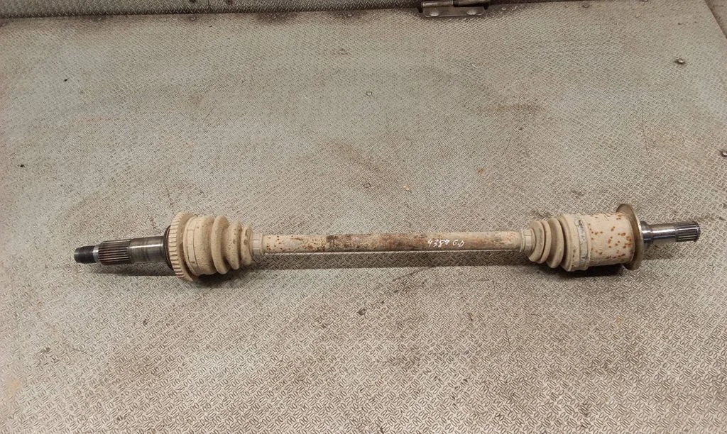 Rear driveshaft – right