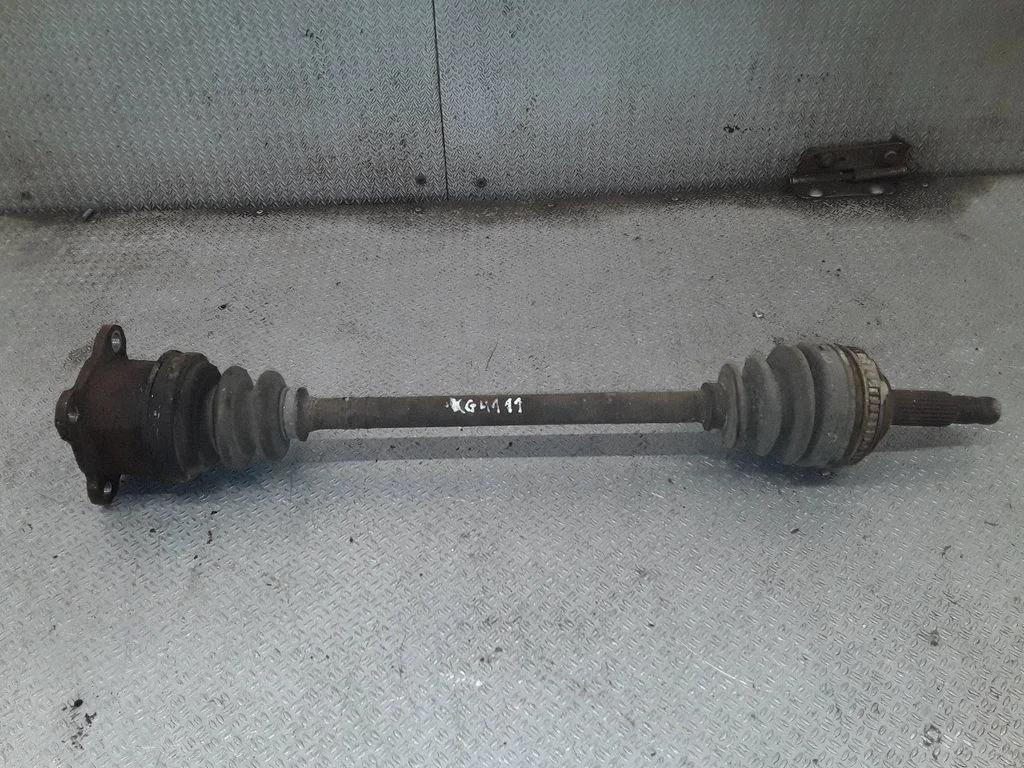 Rear driveshaft – left