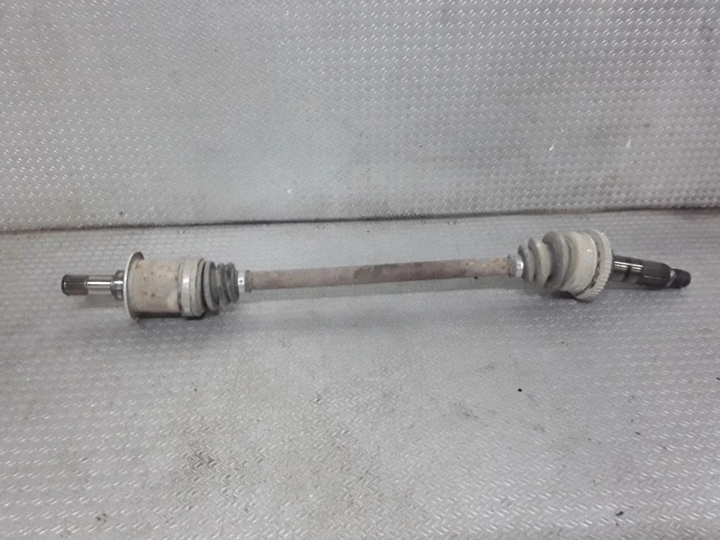 Rear driveshaft – right