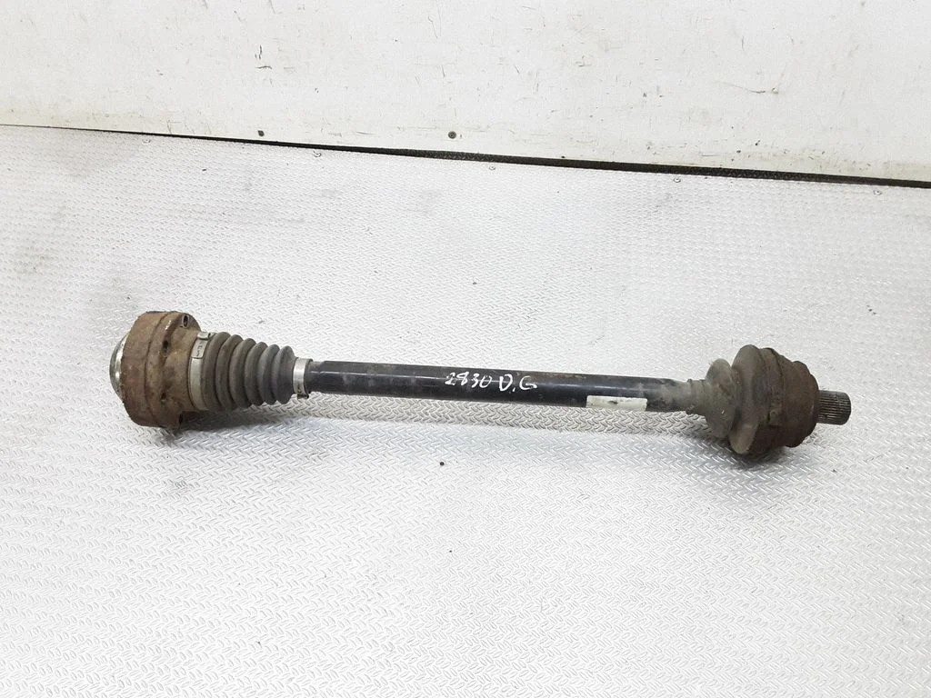 Rear driveshaft – right