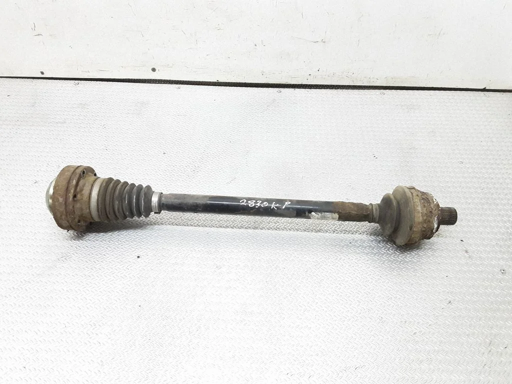 Rear driveshaft – left