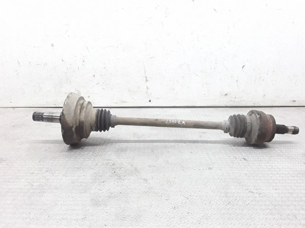 Rear driveshaft – left