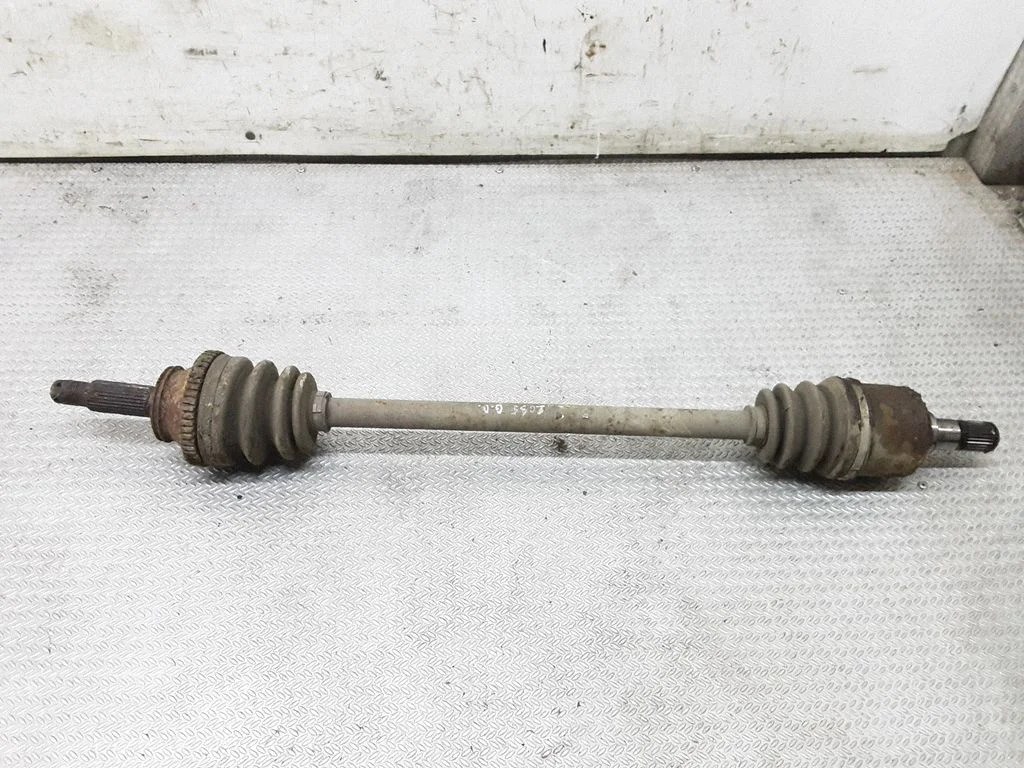 Rear driveshaft – right