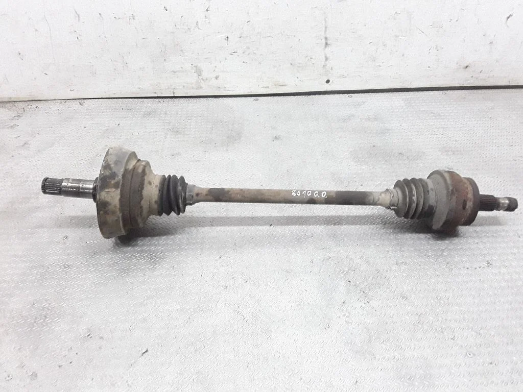 Rear driveshaft – right