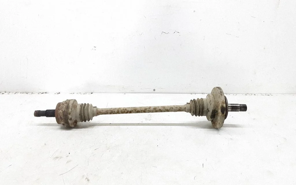 Rear driveshaft – right