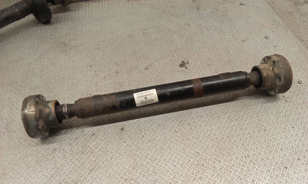 Front prop shaft 7L6521101H