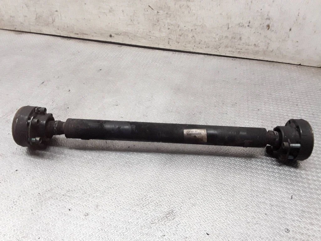 Front prop shaft 7L6521101