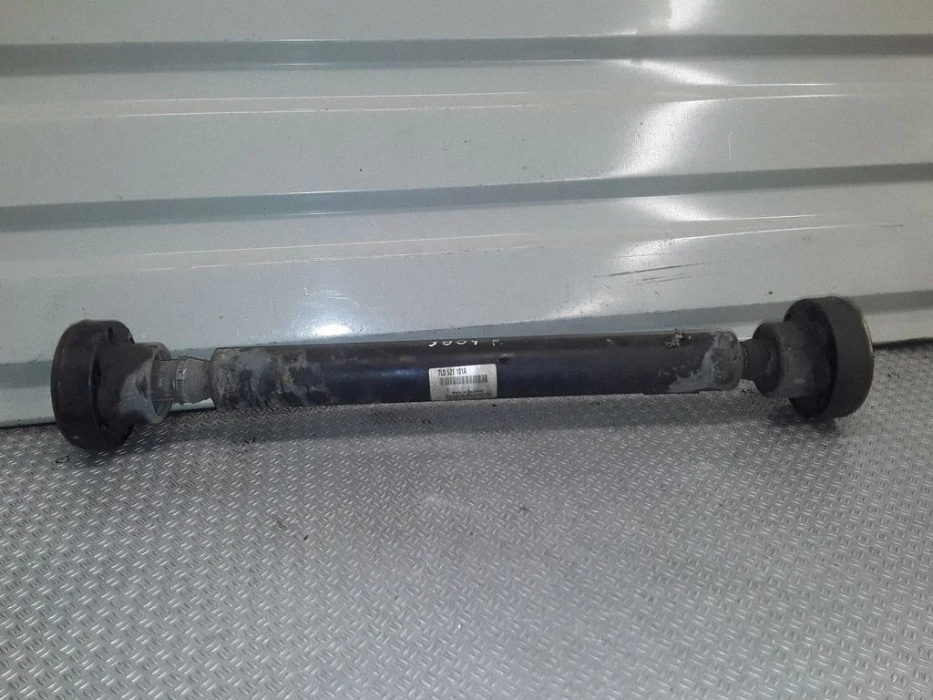 Front prop shaft 7L0521101A