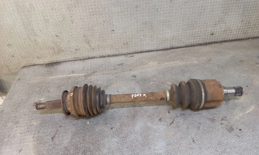 Front driveshaft – left