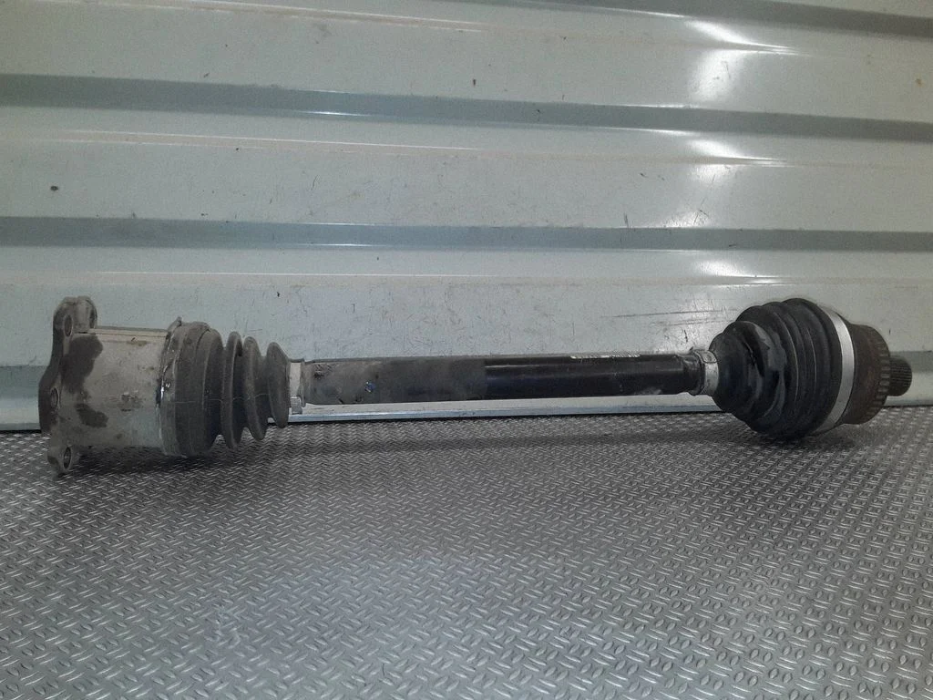 Front driveshaft – Audi A4 S4 B7 8E 8H (2005-2008)