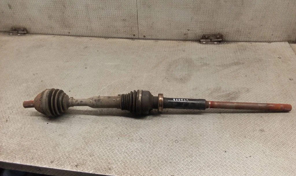Front driveshaft – right