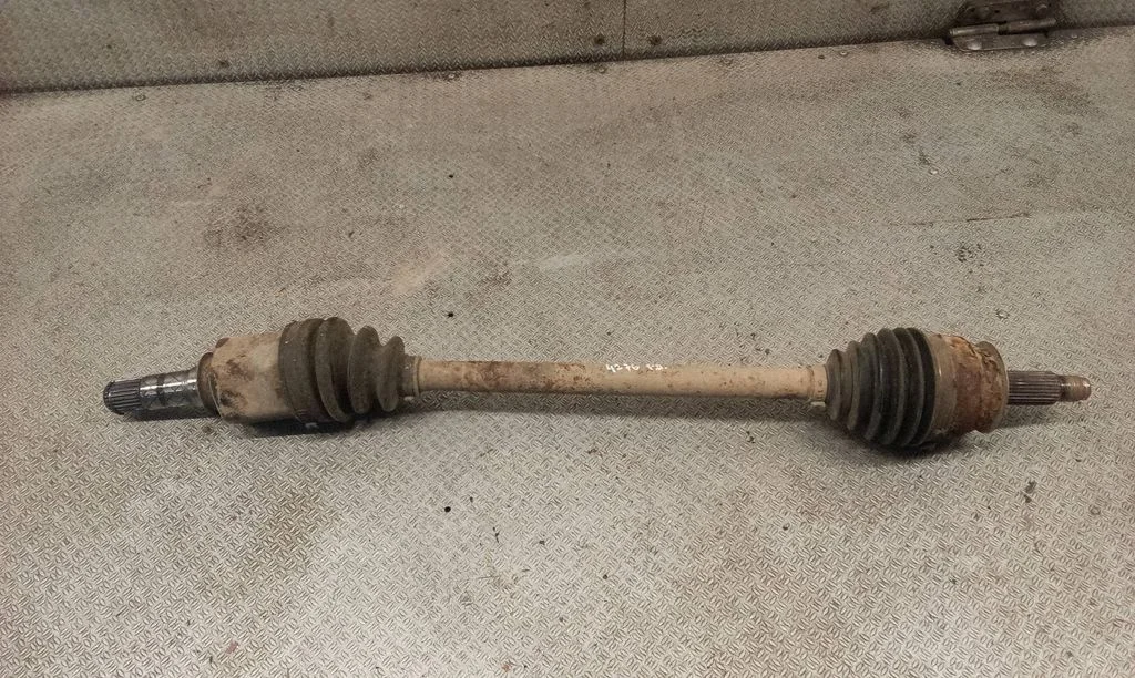 Front driveshaft – right