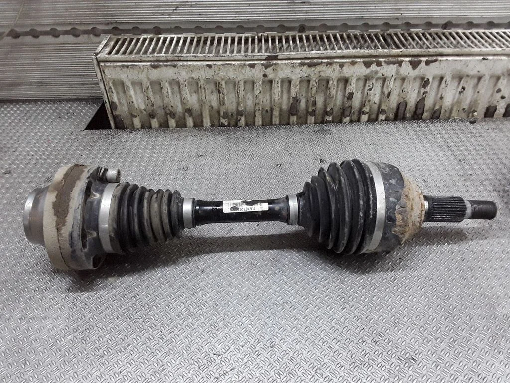 Front driveshaft – right