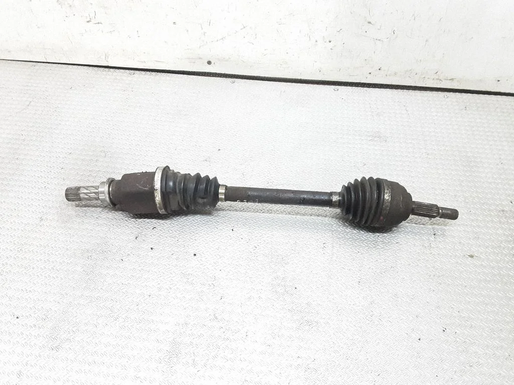 Front driveshaft – left