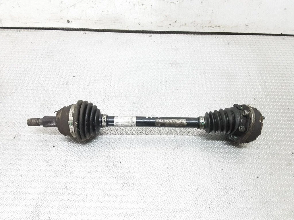Front driveshaft – left