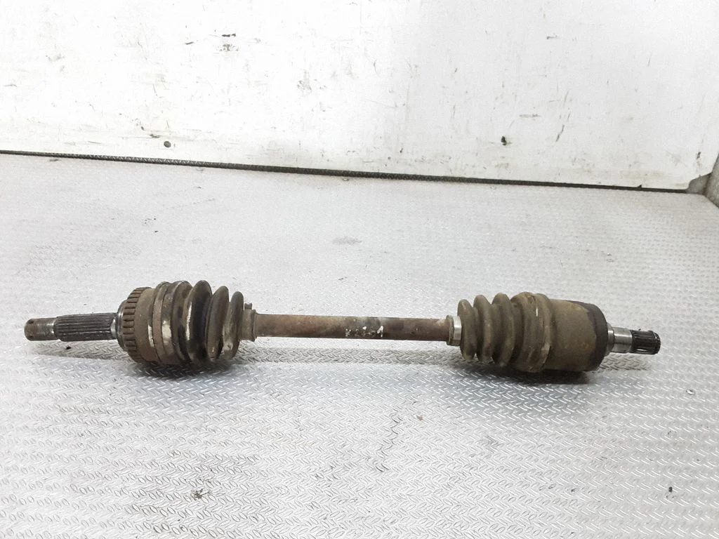 Front driveshaft – left