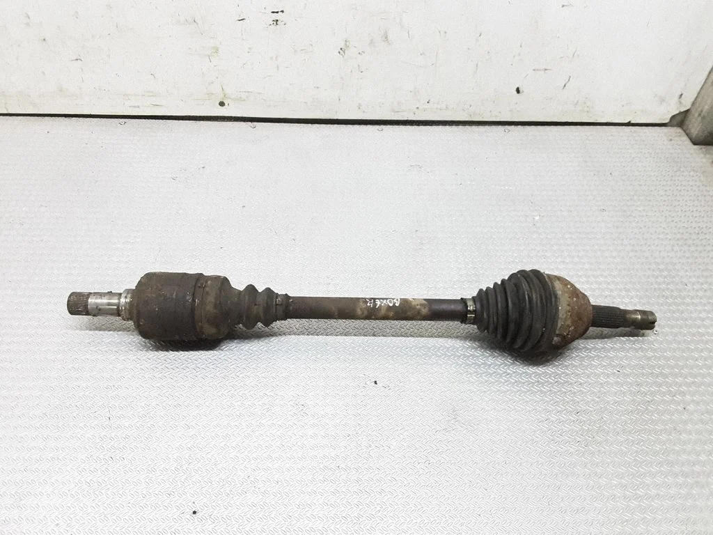 Front driveshaft – left
