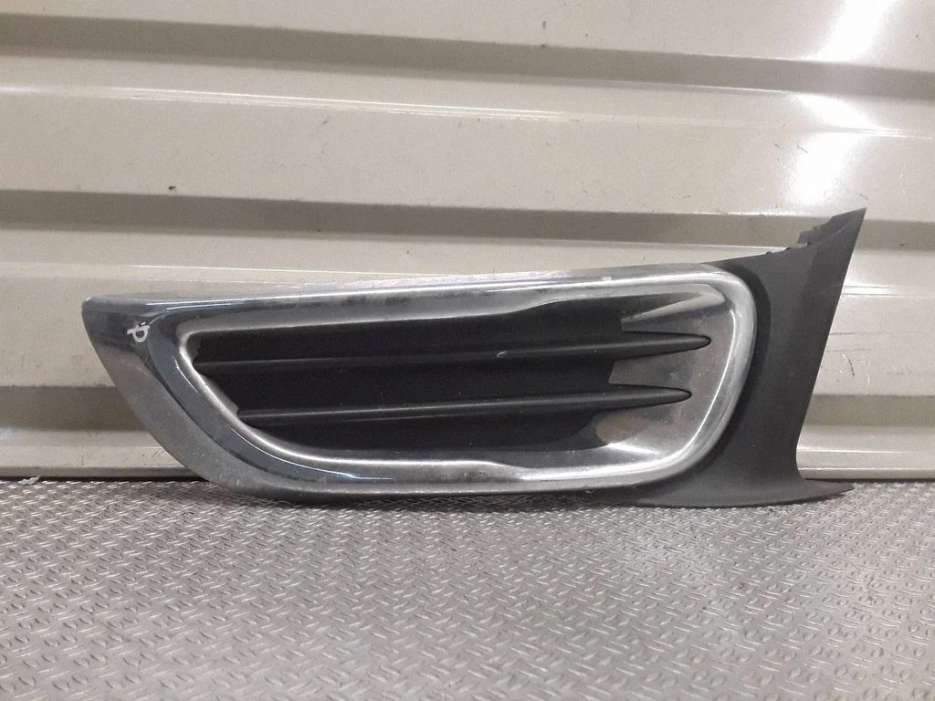 Front bumper lower grill 9682332377