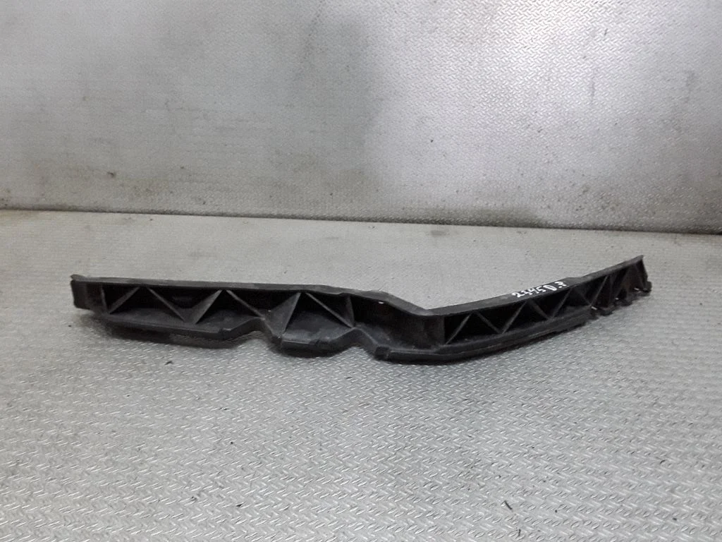 Front bumper mounting bracket 1Z0807184