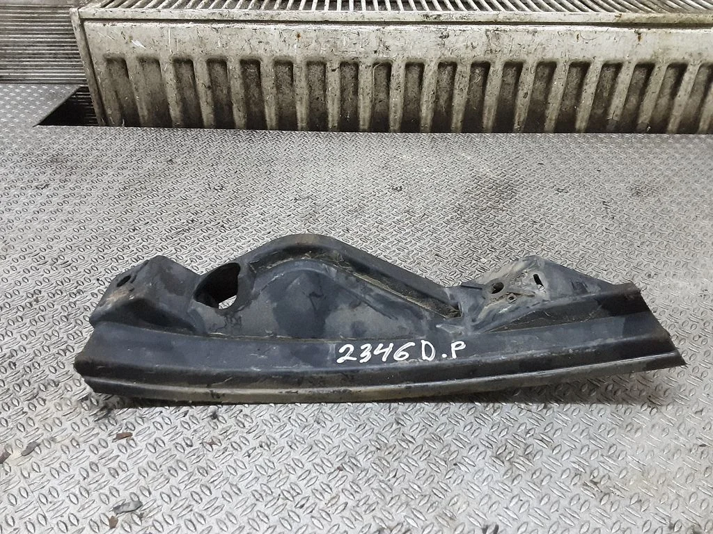 Priekšējā bampera turētājs 1T0807890A
