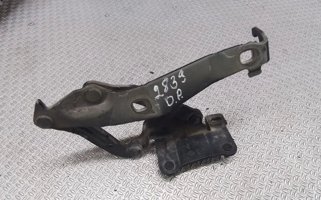 Engine bonnet/hood hinges 816636