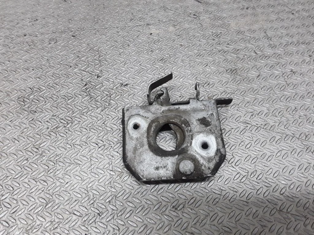 Engine bonnet/hood lock/catch