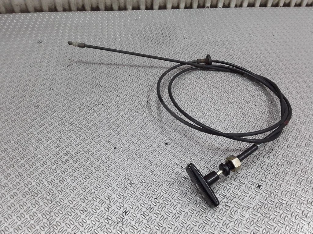 Mootorikapoti luku avamistross K0819F10