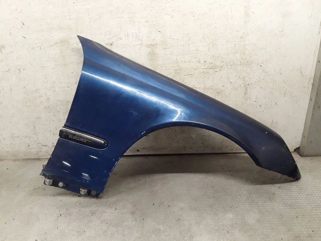 Fender – right