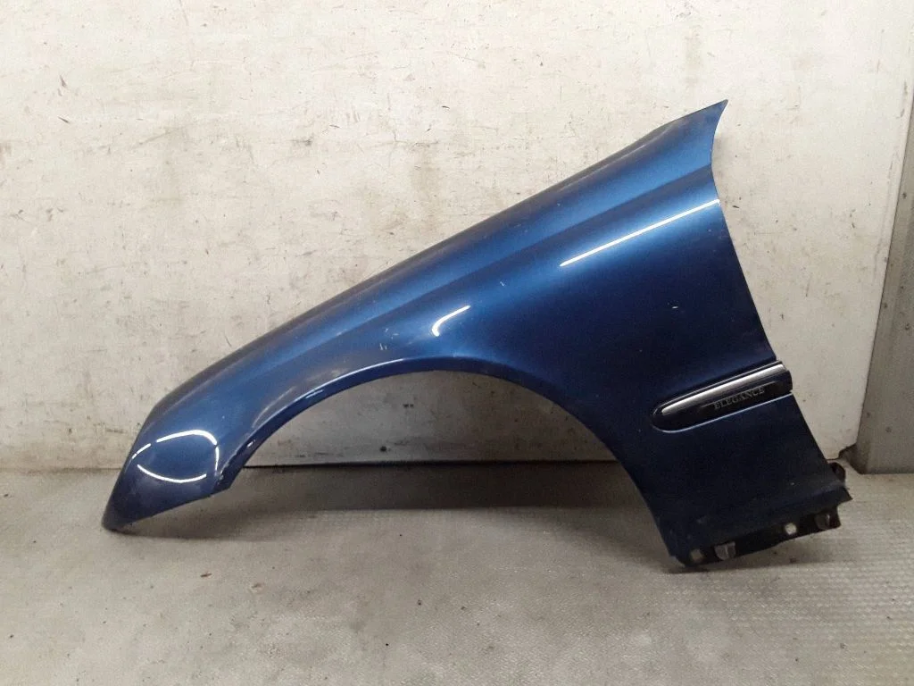 Fender – left