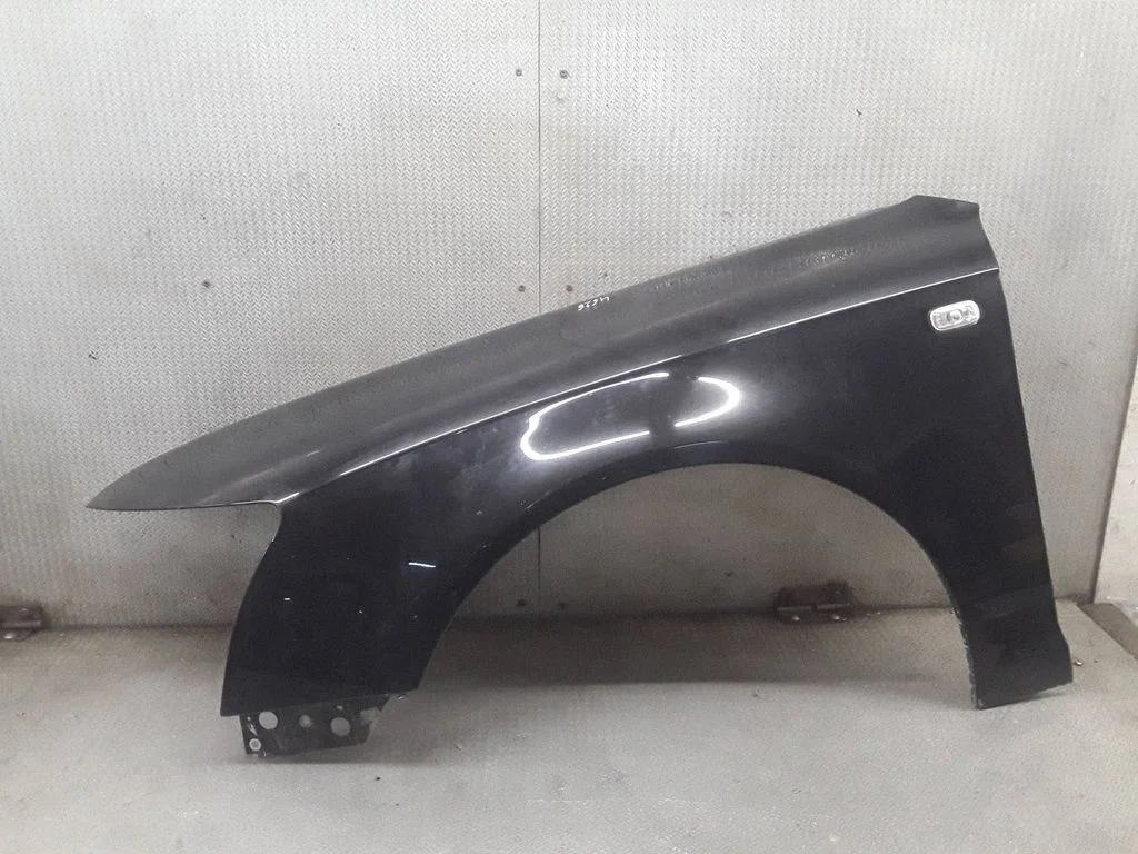Fender – left