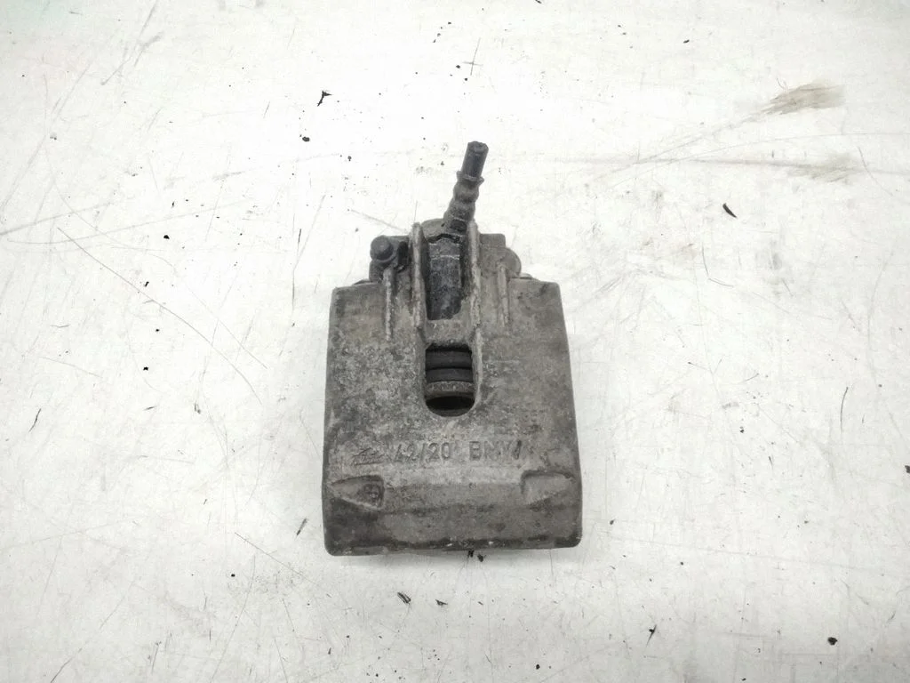 Rear brake caliper – rear left
