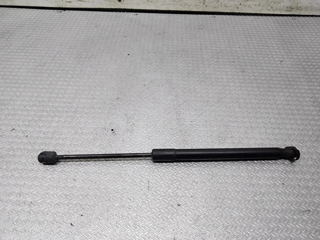 Tailgate/trunk strut/damper – Skoda Roomster (5J) (2006-2015)