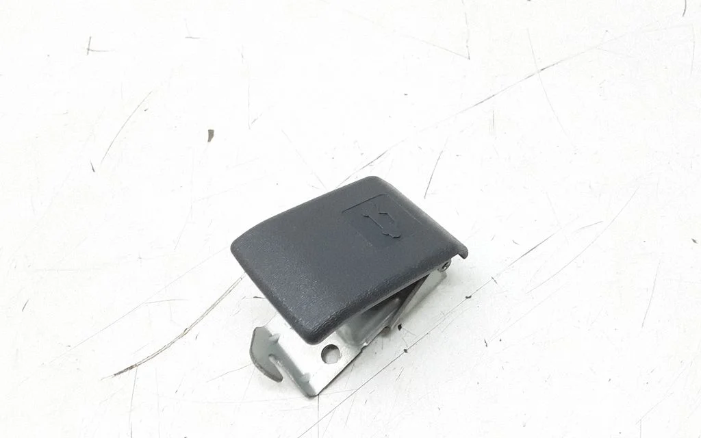 Engine bonnet (hood) release handle