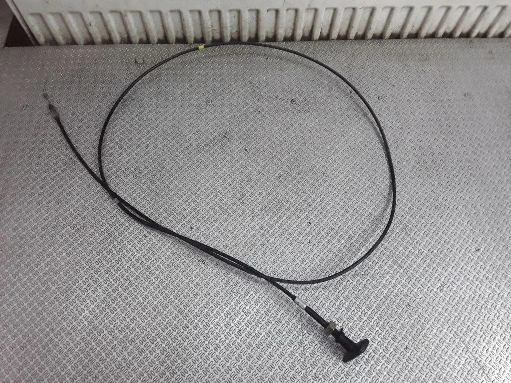 Engine bonnet (hood) release handle