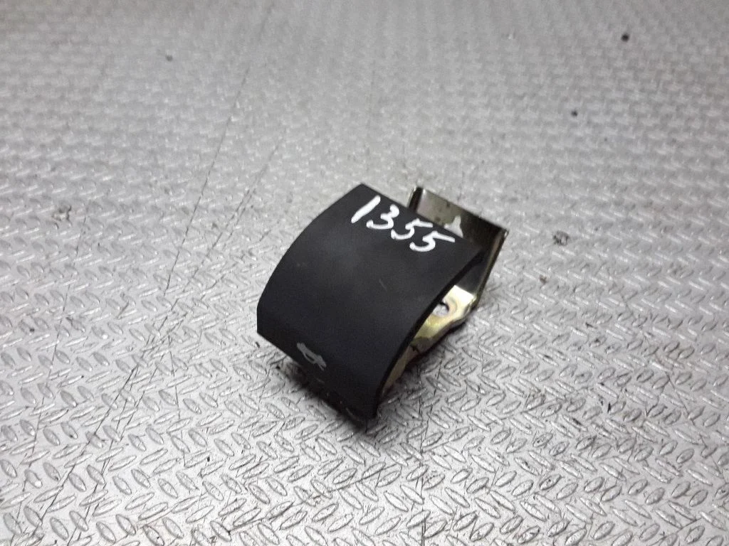 Engine bonnet (hood) release handle F57B16C856AB