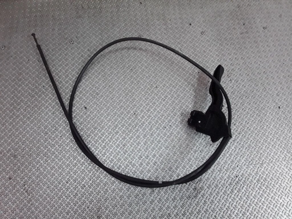 Engine bonnet (hood) release handle