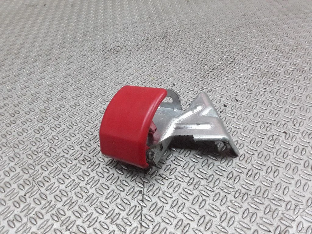 Engine bonnet (hood) release handle