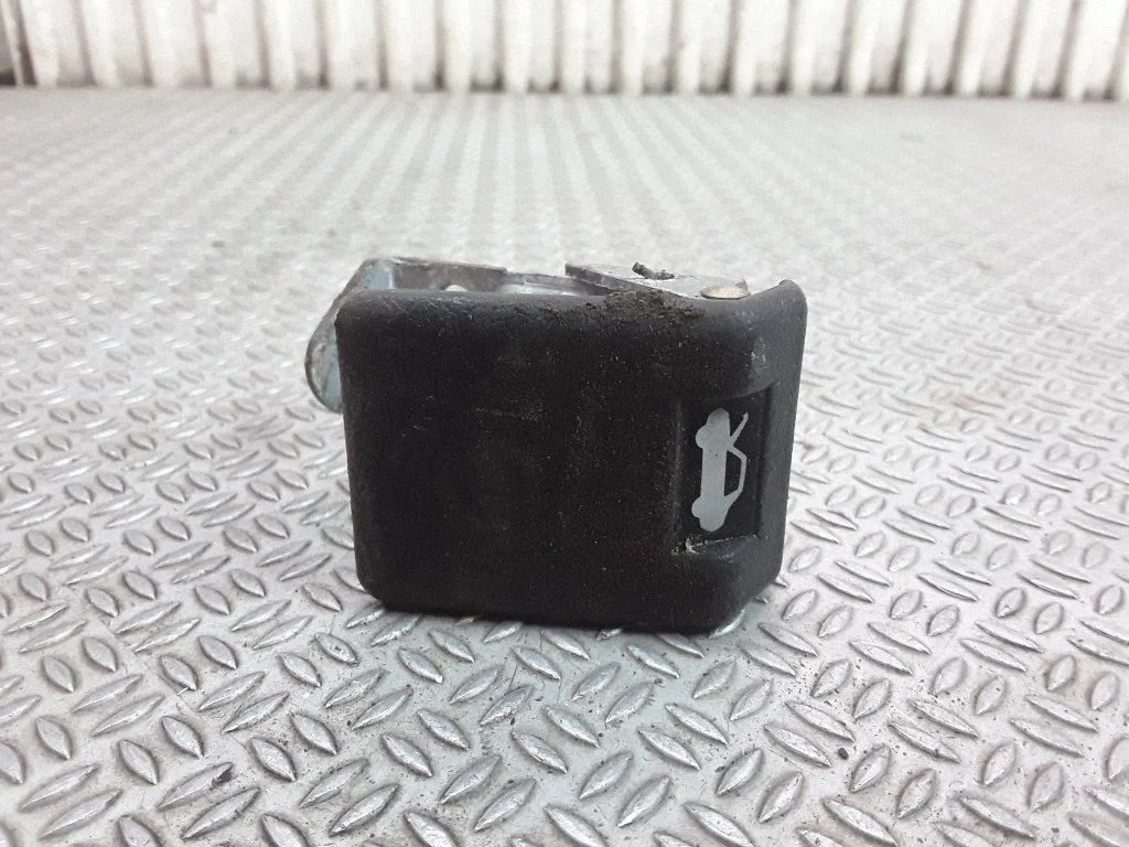 Engine bonnet (hood) release handle