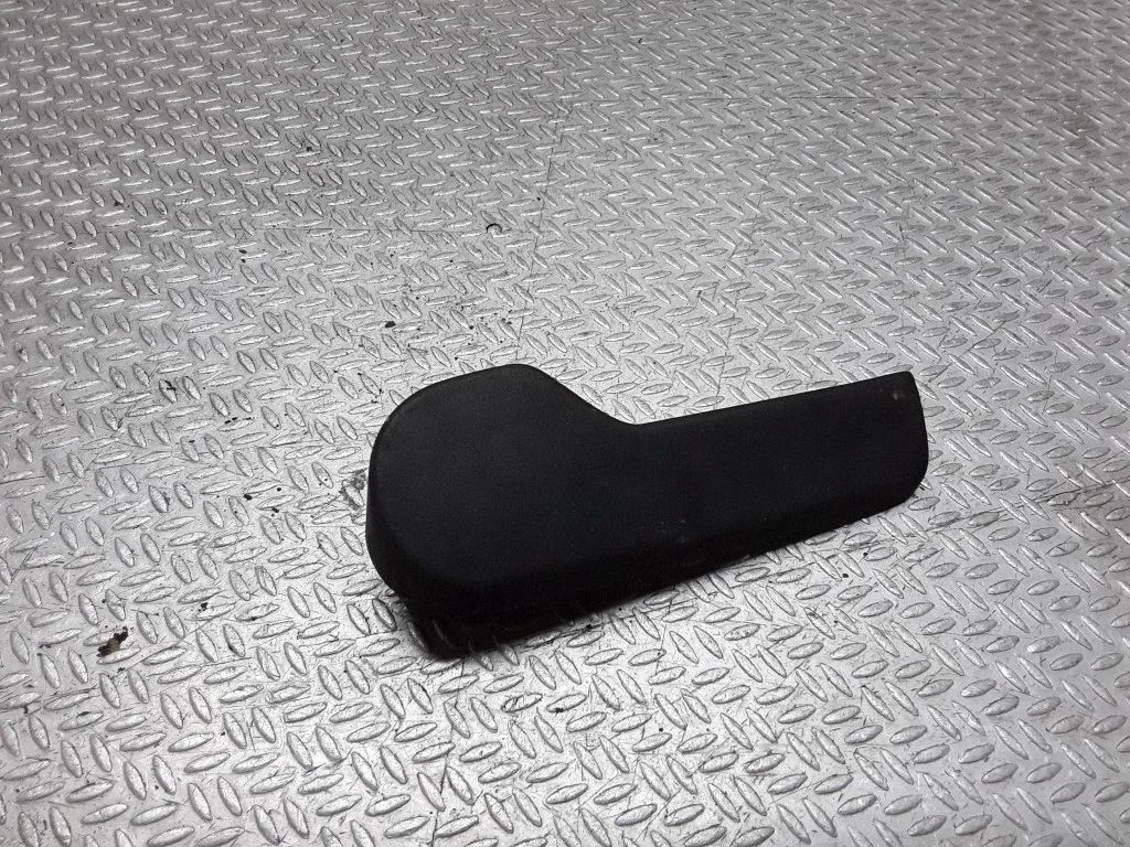Engine bonnet (hood) release handle – Seat Toledo III (5P) (2004-2009)