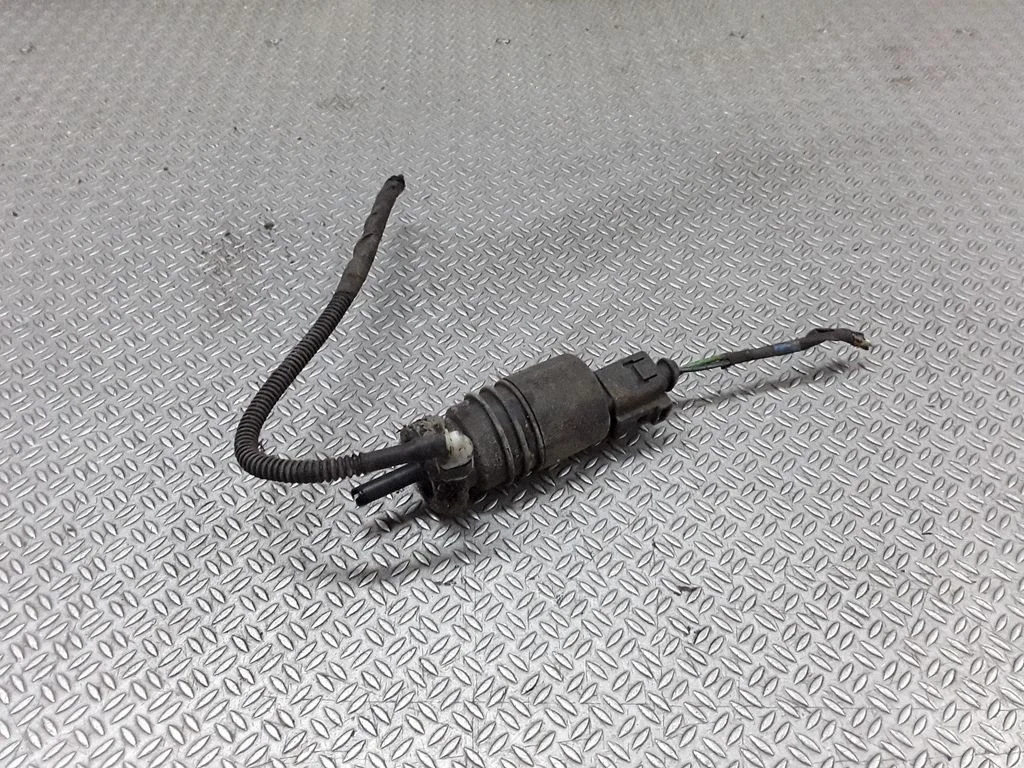 Windscreen/windshield washer pump 1T0955651