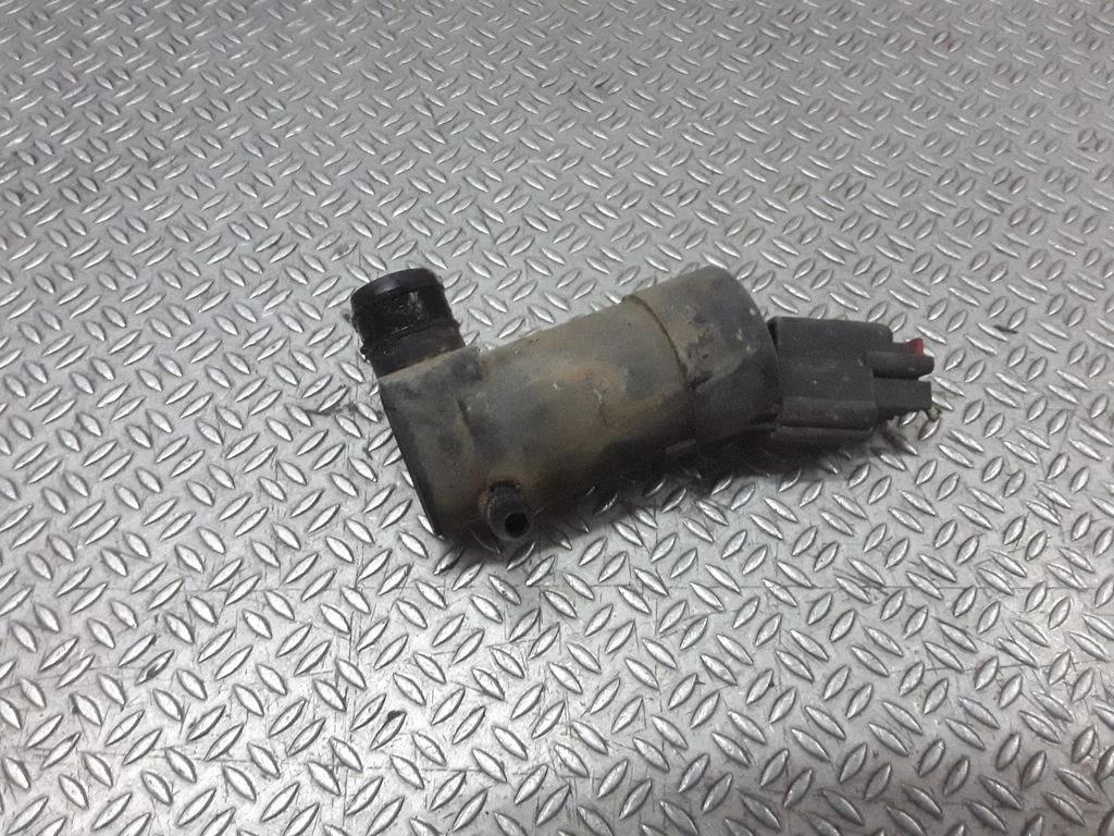 Windscreen/windshield washer pump 1S7117K624DD